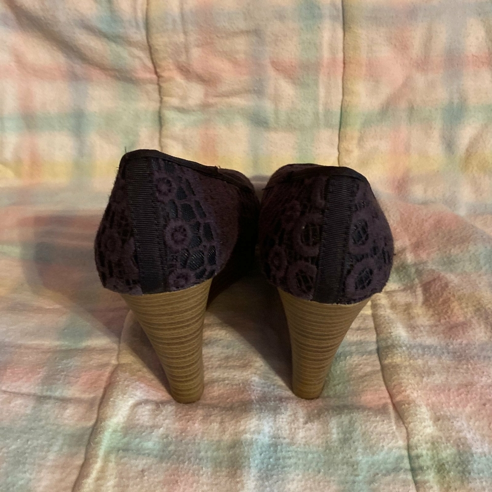 Espadrilles - Picture 3 of 3